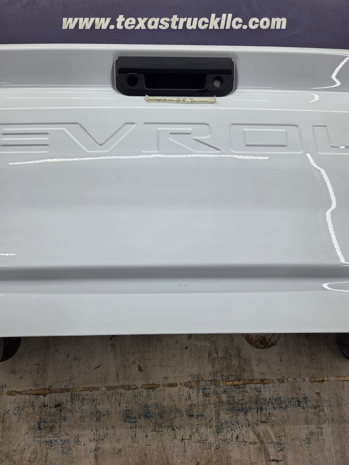 2019-2026 Chevrolet Silverado 2500 HD 3500HD Truck Tailgate