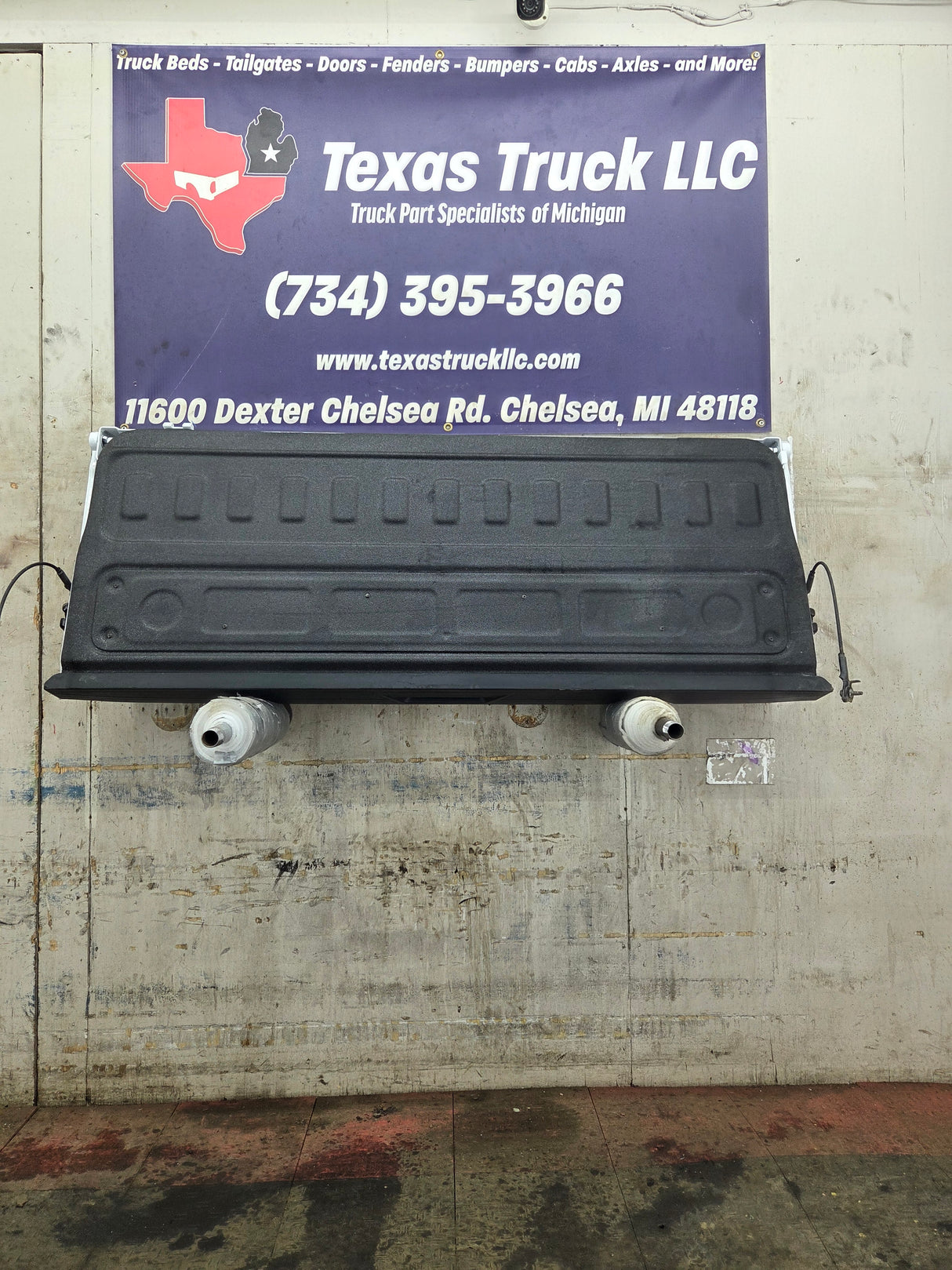 2019-2026 Chevrolet Silverado 2500 HD 3500HD Truck Tailgate