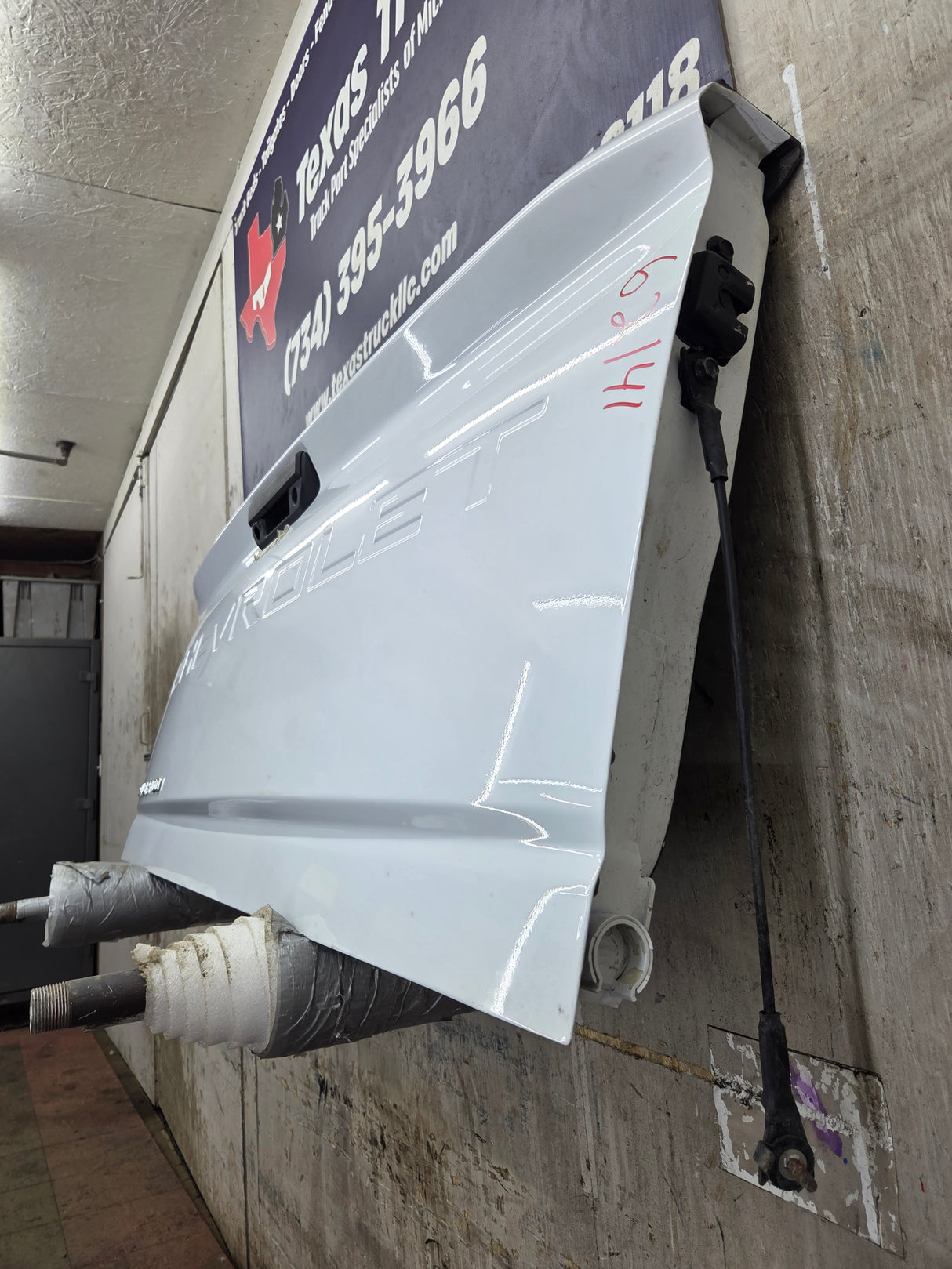 2019-2026 Chevrolet Silverado 2500 HD 3500HD Truck Tailgate