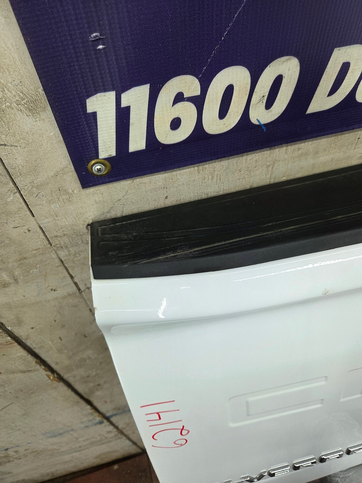 2019-2026 Chevrolet Silverado 2500 HD 3500HD Truck Tailgate
