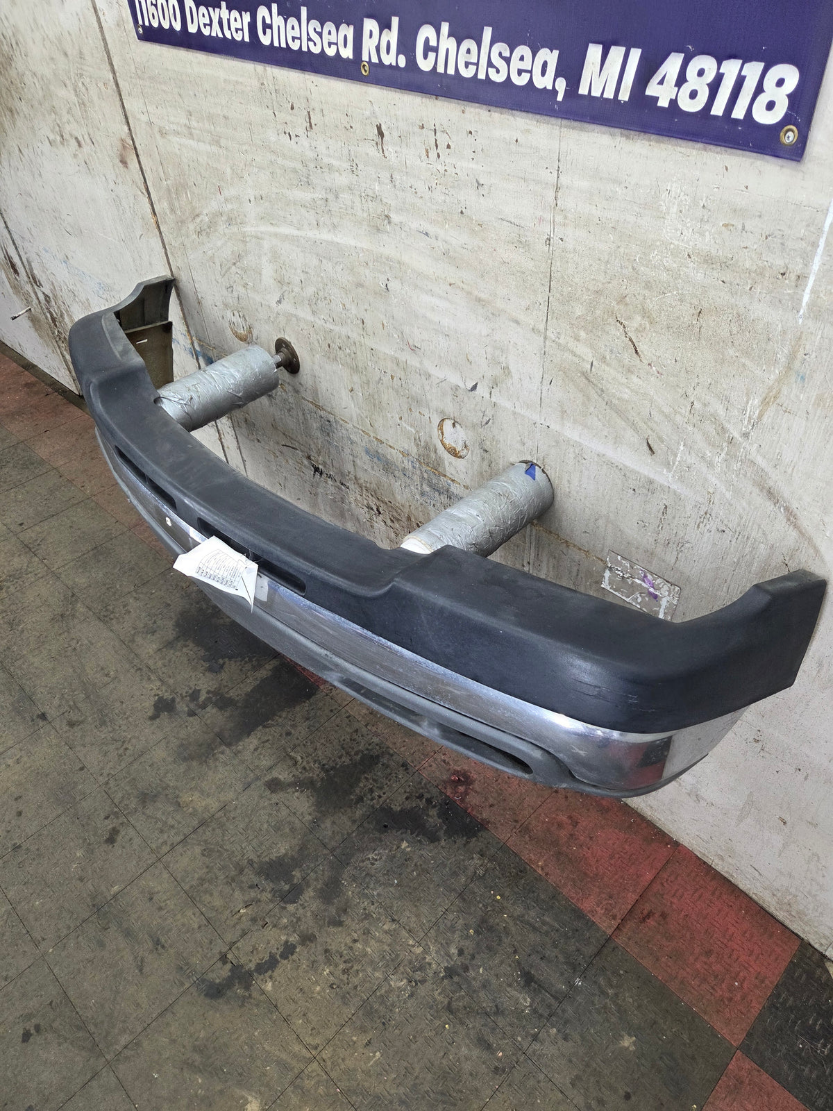 1999-2002 Chevrolet Silverado 2500 3500 HD Front Bumper - Chrome