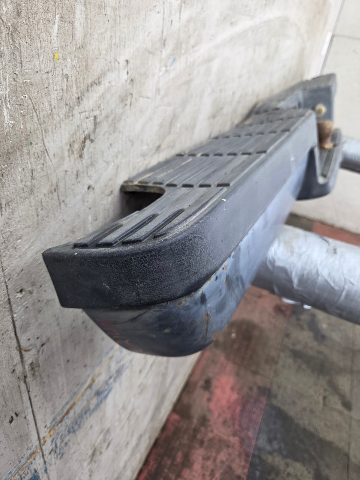 1993-2011 Ford Ranger OEM Rear Bumper