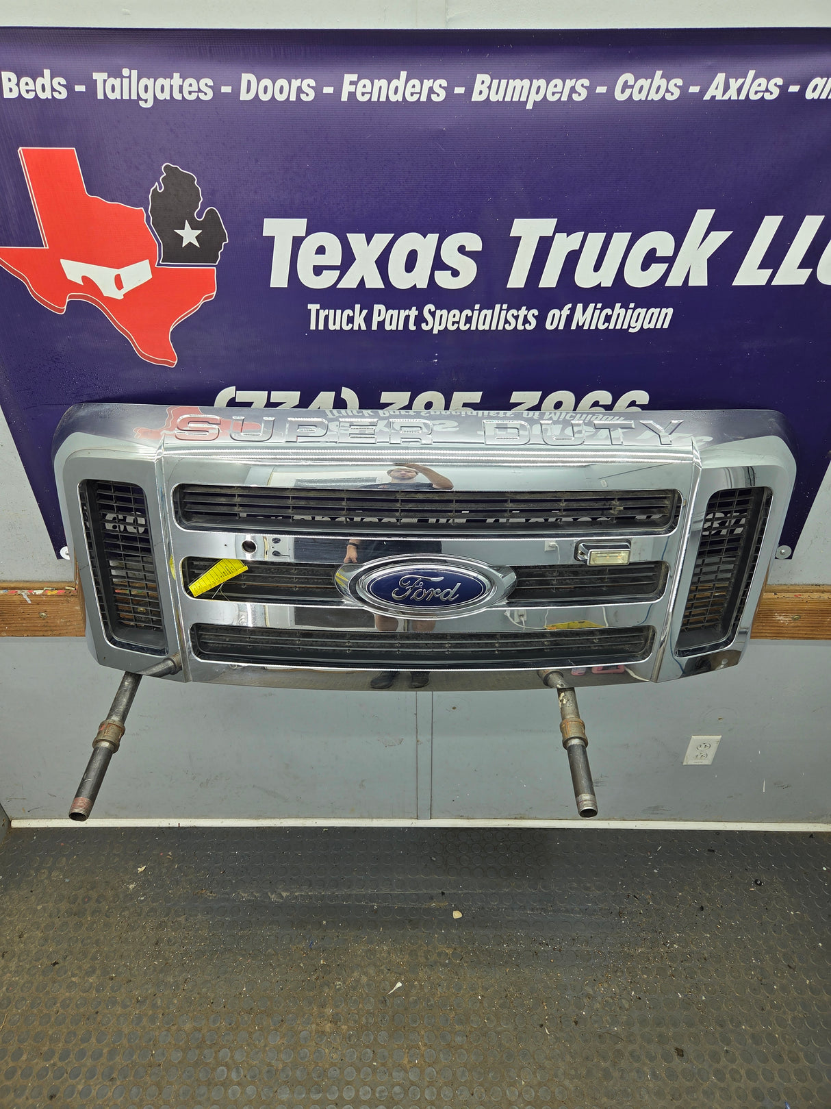 2008-2010 Ford Super Duty F250 F350 F450 F550 Chrome Grill Surround