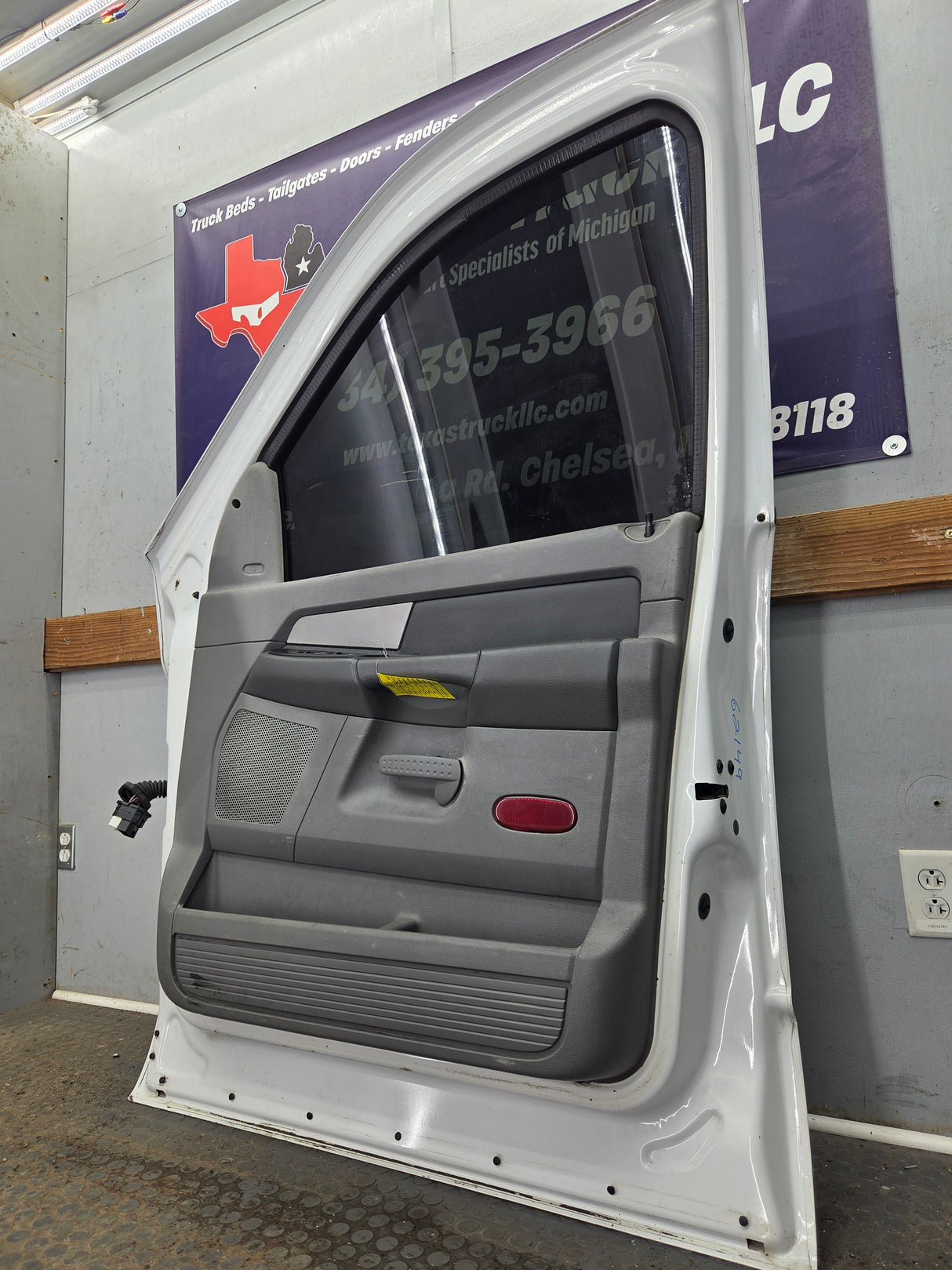 2003-2008 Dodge Ram 3rd Gen Passenger Side Front Quad Cab Crew Cab Door 1500 2500 3500 4500 5500