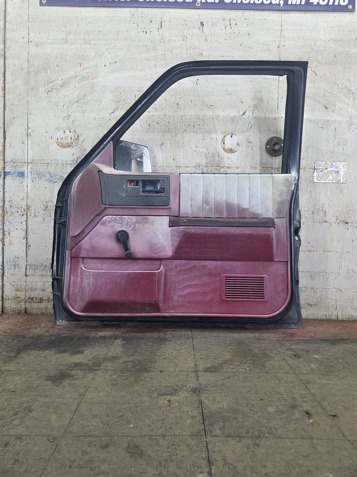 1982-1993 Chevrolet S10 / GMC S15 Sonoma RH Passenger Side Front Door