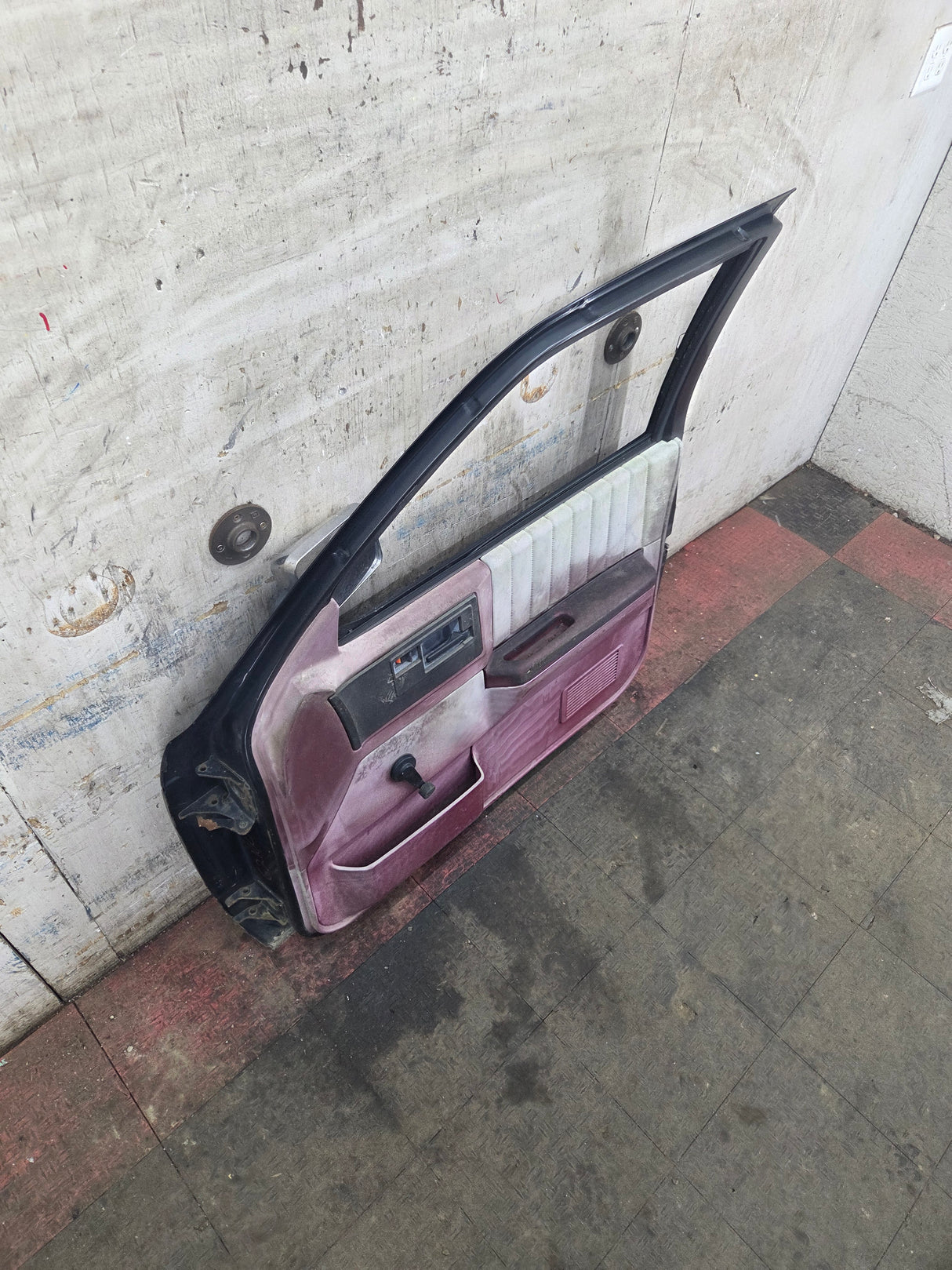 1982-1993 Chevrolet S10 / GMC S15 Sonoma RH Passenger Side Front Door