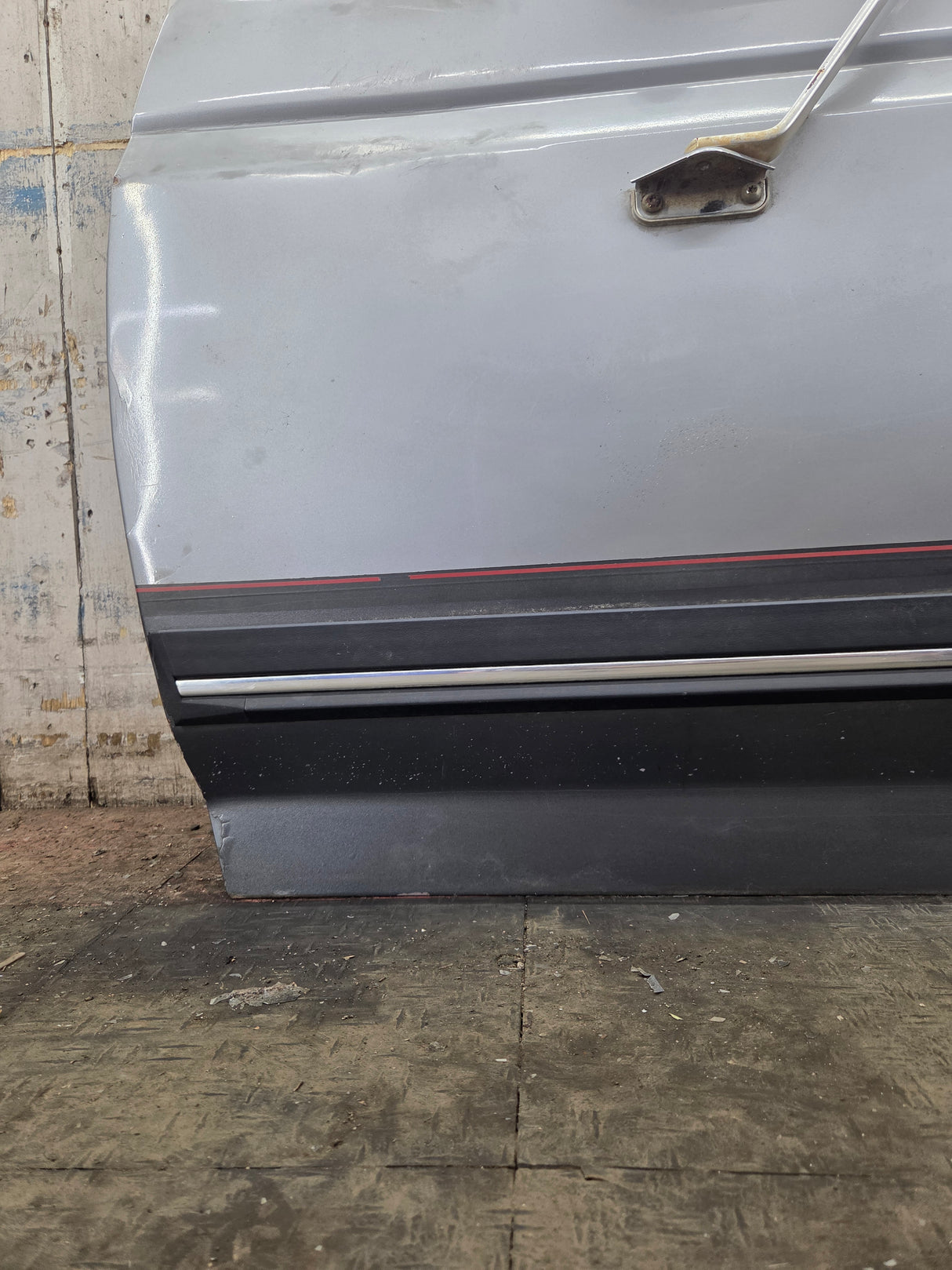 1987-1997 Ford F Series F250 F350 F450 F550 Driver Side Front Door LH