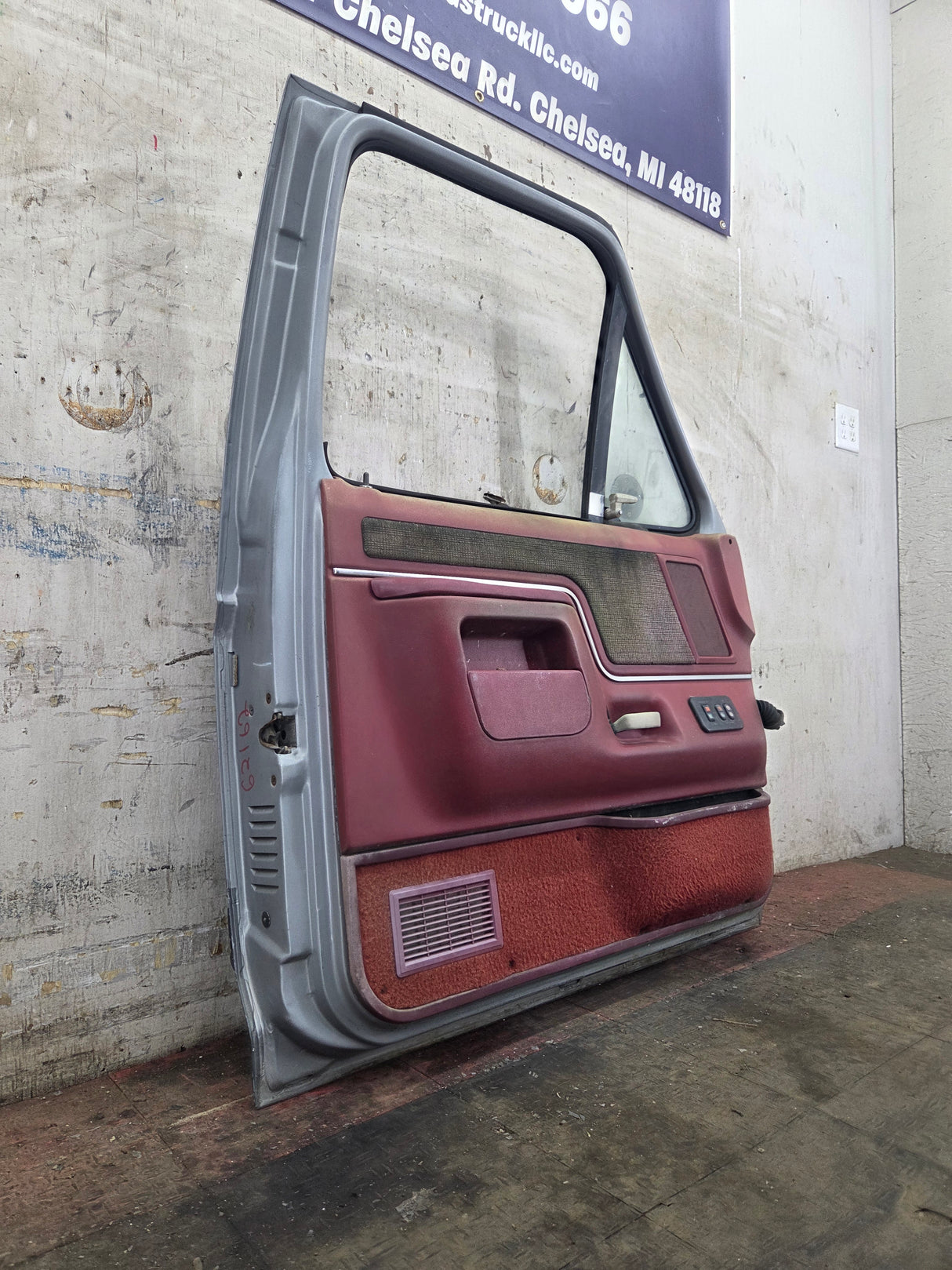 1987-1997 Ford F Series F250 F350 F450 F550 Driver Side Front Door LH