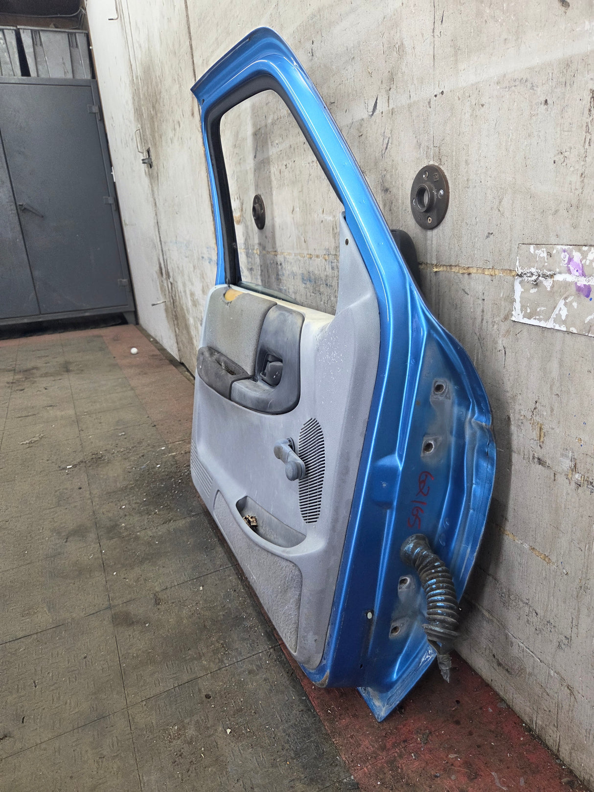 1993-2002 Ford Ranger Driver Side Front Left Hand Door