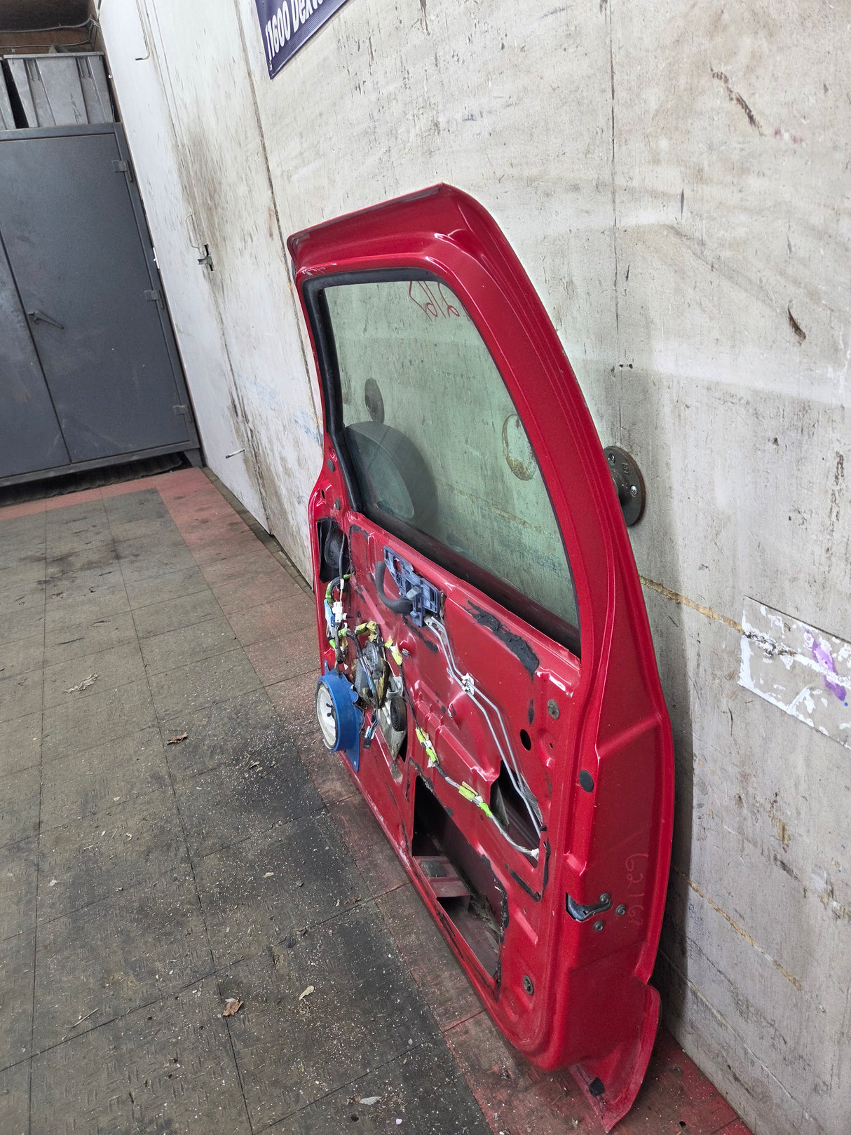 1994-2004 Chevrolet S10 / GMC Sonoma RH Passenger Side Front Door