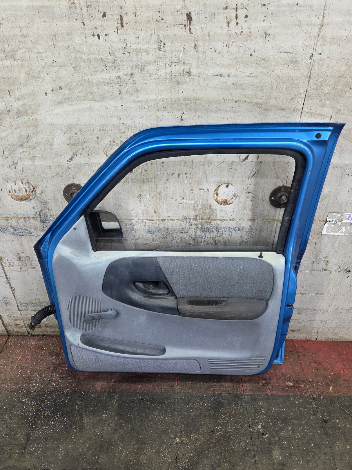 1993-2002 Ford Ranger Passenger Side Front Right Hand Door