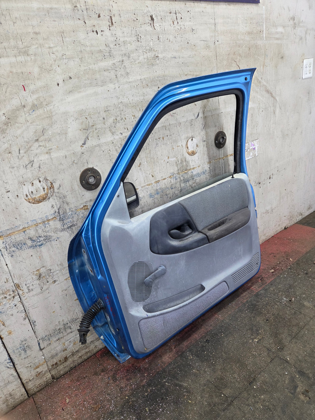 1993-2002 Ford Ranger Passenger Side Front Right Hand Door