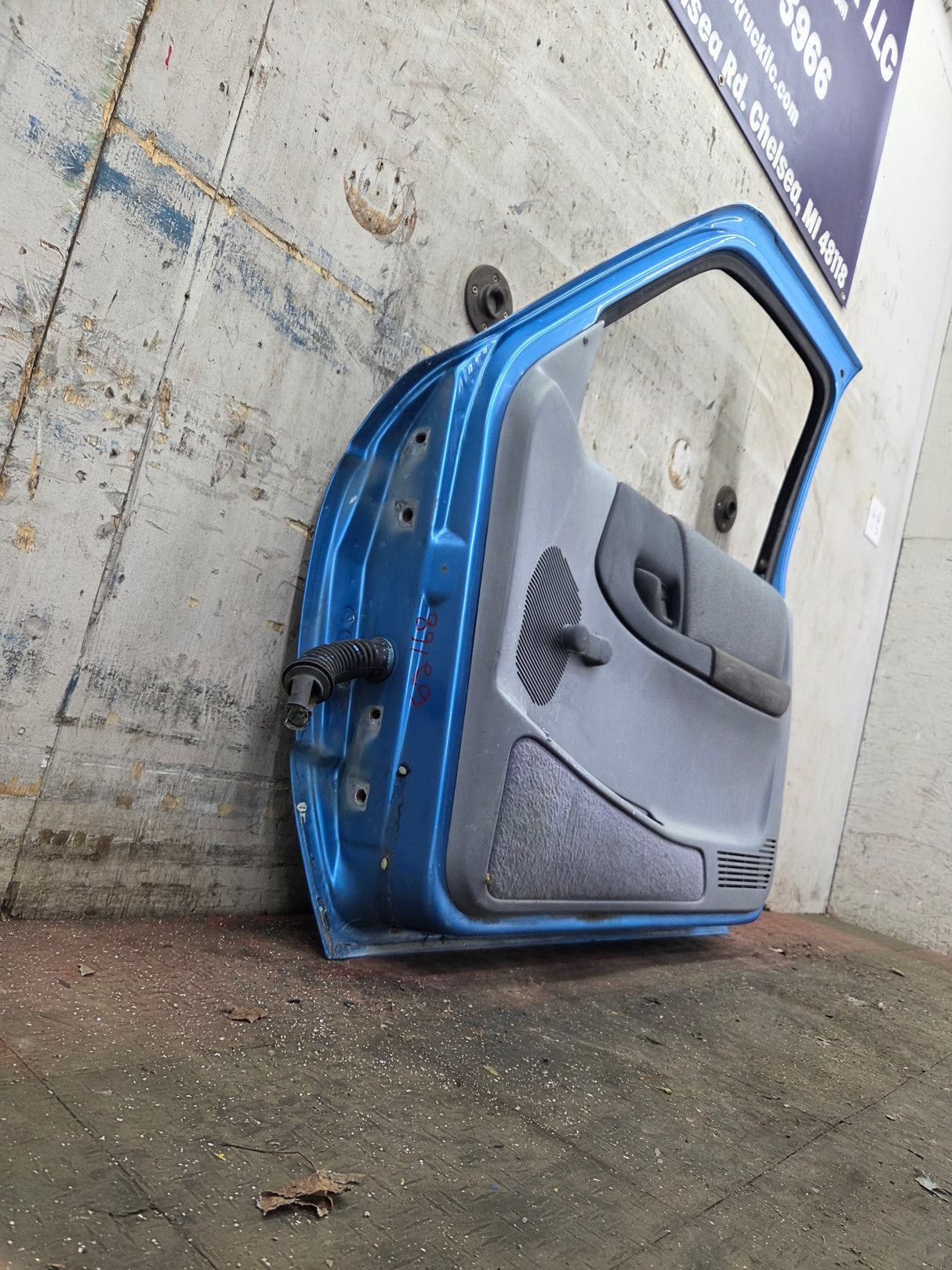 1993-2002 Ford Ranger Passenger Side Front Right Hand Door