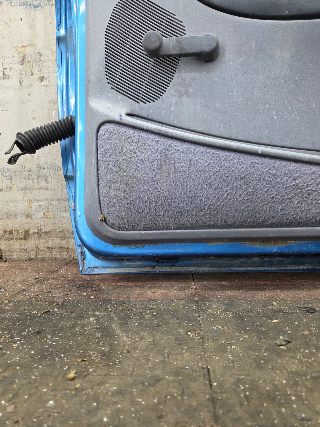 1993-2002 Ford Ranger Passenger Side Front Right Hand Door