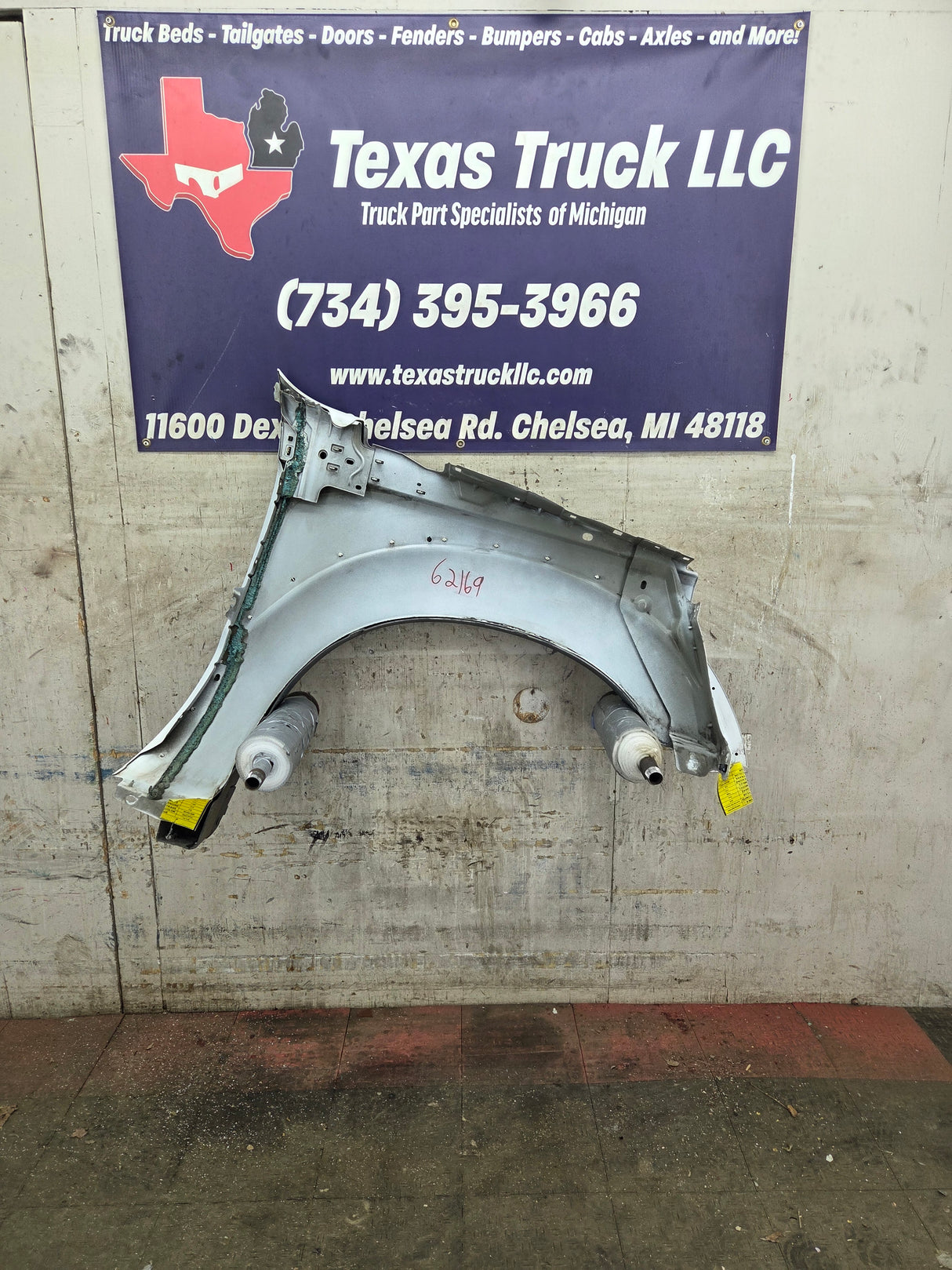 2011-2016 Ford Super Duty F450 F550 LH Driver Side Front Fender