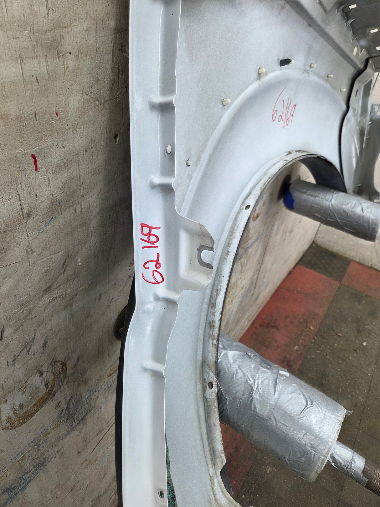 2011-2016 Ford Super Duty F450 F550 LH Driver Side Front Fender