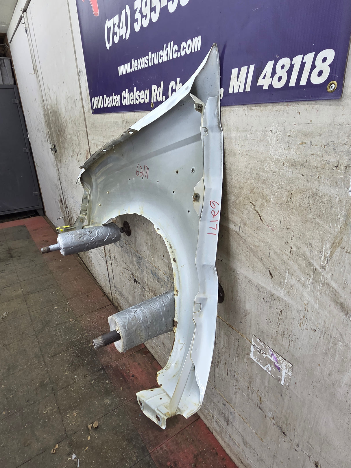 1999-2007 Ford Super Duty RH Passenger Side Front Fender F250 F350 F450 F550 Excursion