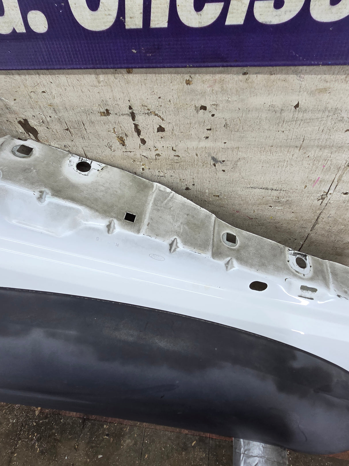 2011-2016 Ford Super Duty F450 F550 RH Passenger Side Front Fender