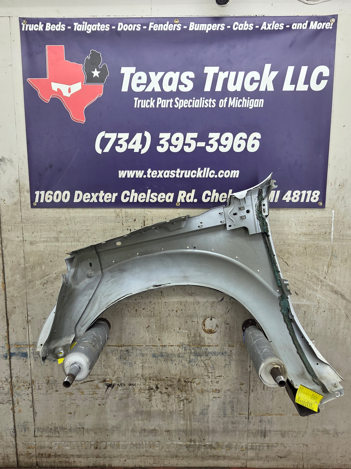 2011-2016 Ford Super Duty F450 F550 RH Passenger Side Front Fender