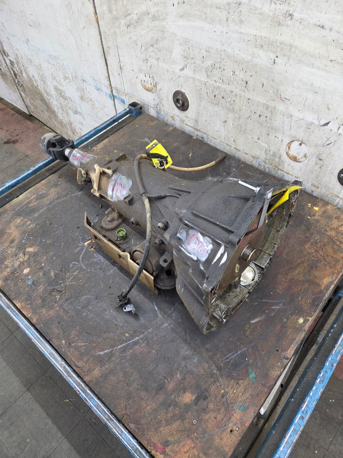 2003 Chevrolet GMC 5.3L 4L60E 2wd AUTOMATIC TRANSMISSION *Untested Core