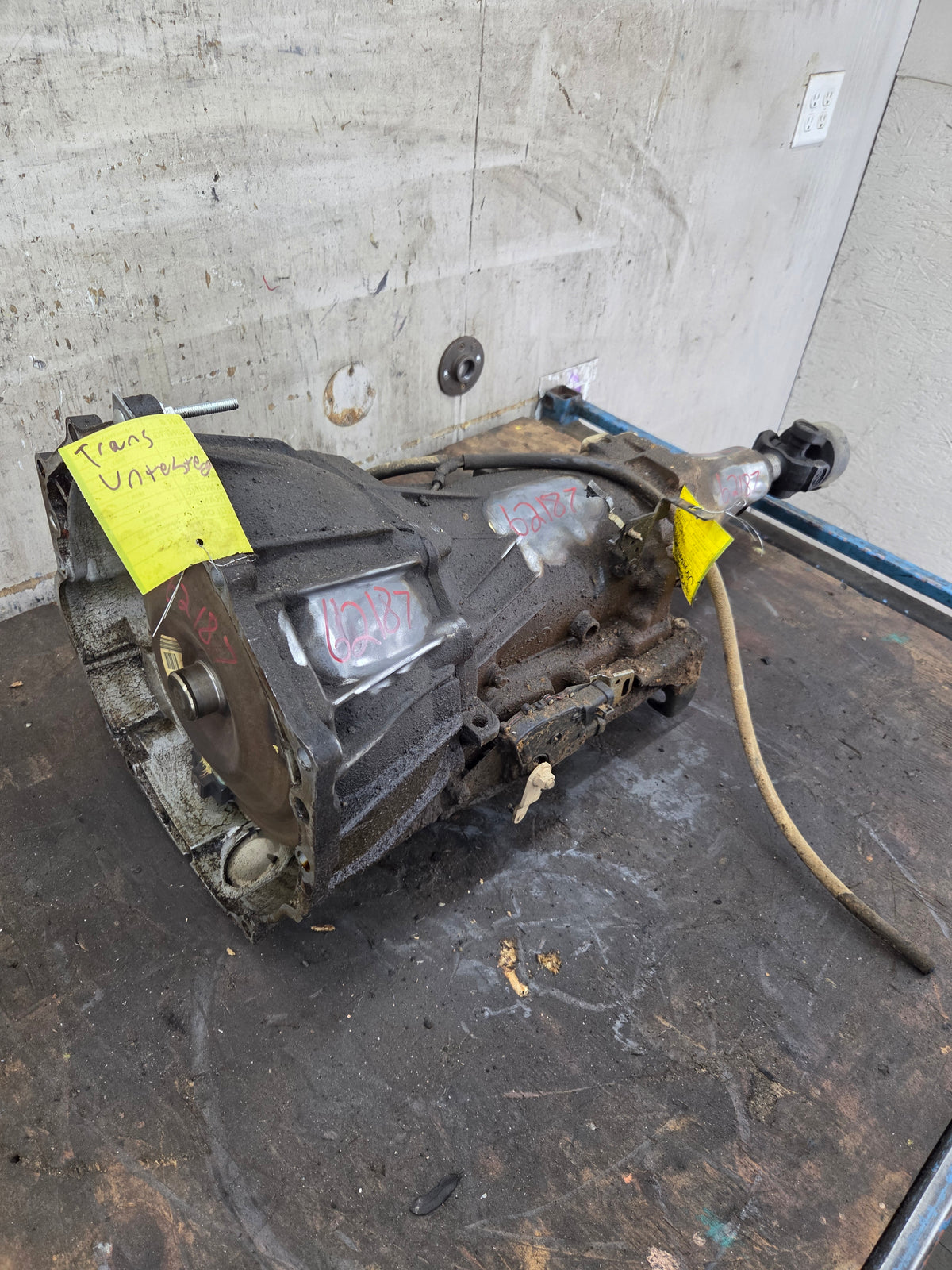 2003 Chevrolet GMC 5.3L 4L60E 2wd AUTOMATIC TRANSMISSION *Untested Core
