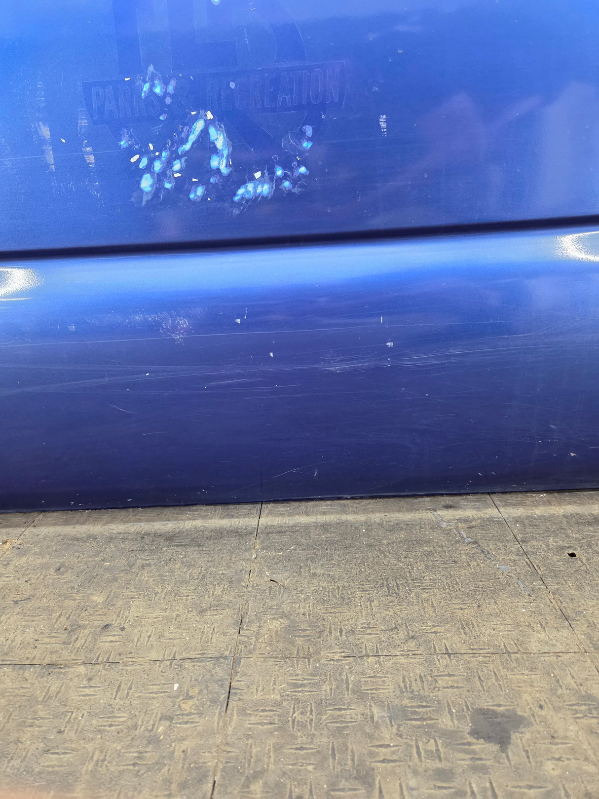 1999-2006 Chevrolet Silverado / GMC Sierra 1500 2500 3500 HD Front Passenger Side Door RH