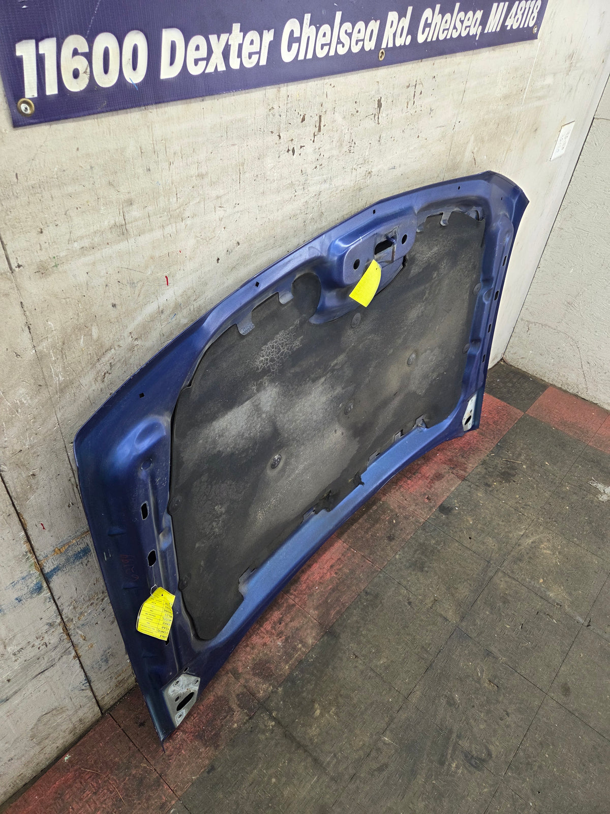 2003-2006 Chevrolet Silverado 1500 2500 'Cateye' Hood