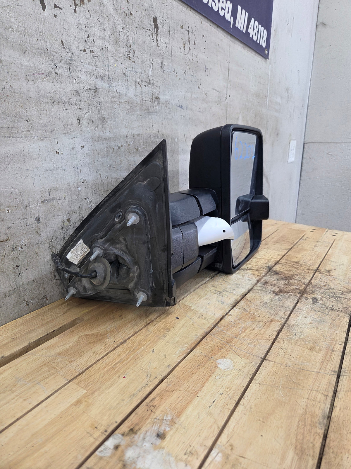 2014-2018 Chevrolet Silverado/GMC Sierra 1500 2500 3500 Right Side Passenger Side Power Fold Tow Mirror 84228884