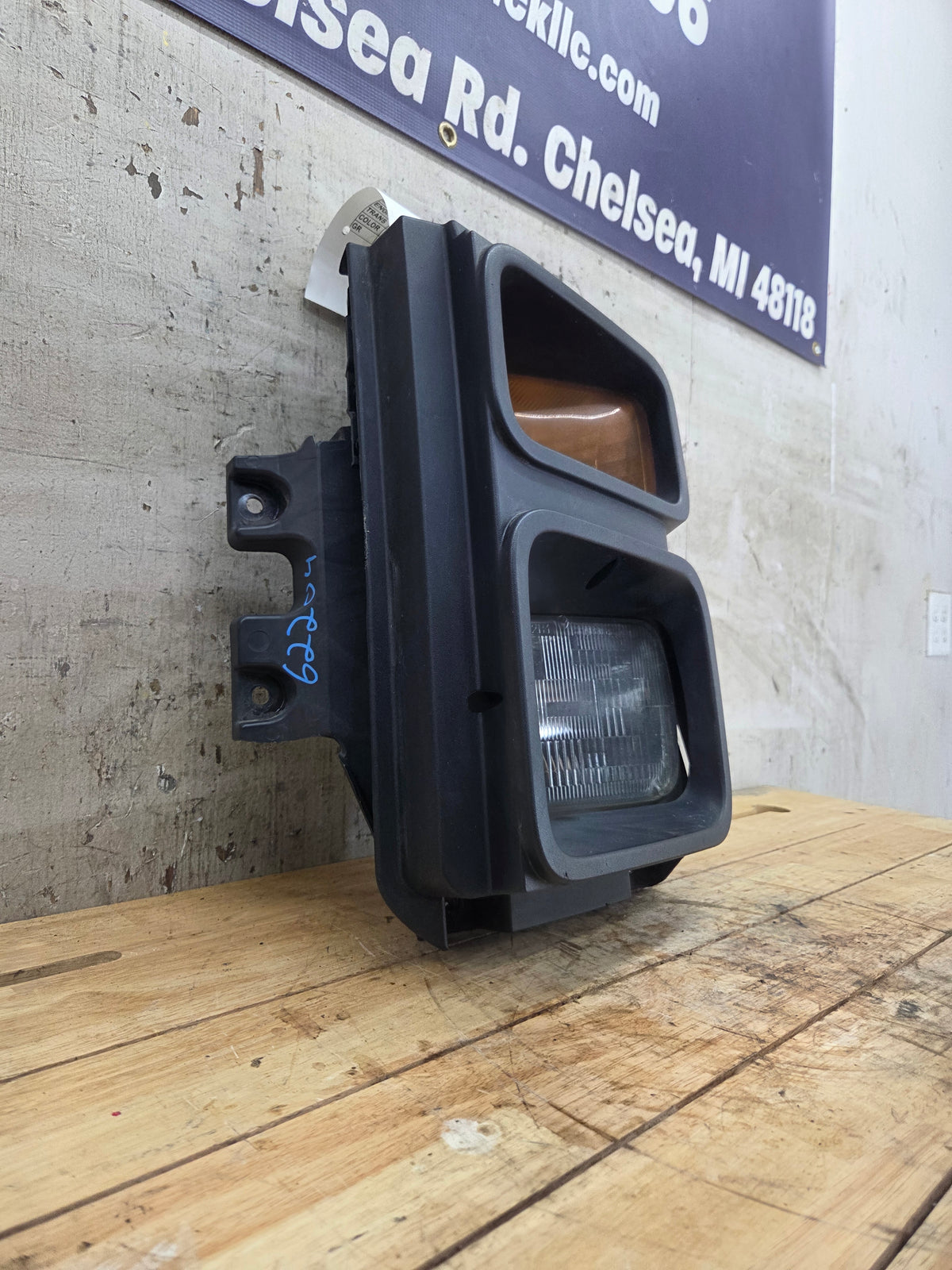 2008-2010 Ford Super Duty F250 F350 F450 F550 LH Driver Side Head Light 7C34-13101-A