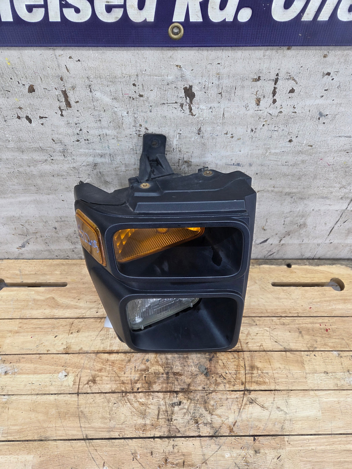 2008-2010 Ford Super Duty F250 F350 F450 F550 RH Passenger Side Head Light 7C34-13100-A