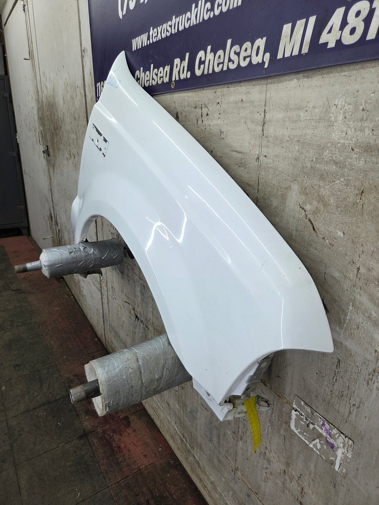1999-2007 Ford Super Duty RH Passenger Side Front Fender F250 F350 F450 F550 Excursion