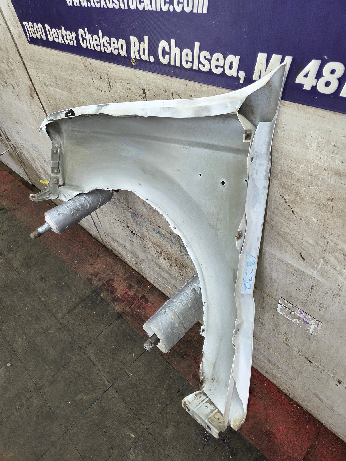 1999-2007 Ford Super Duty RH Passenger Side Front Fender F250 F350 F450 F550 Excursion