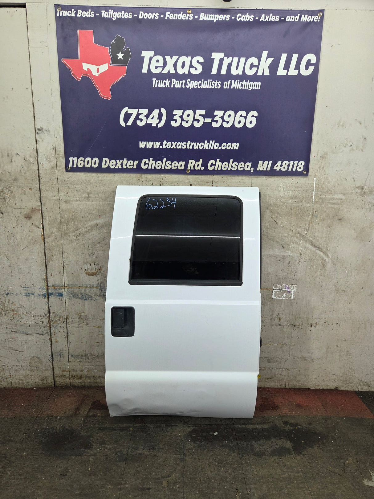 1999-2007 Ford Super Duty RH Passenger Side Rear Crew Cab Door F250 F350 F450 F550 *Damage*
