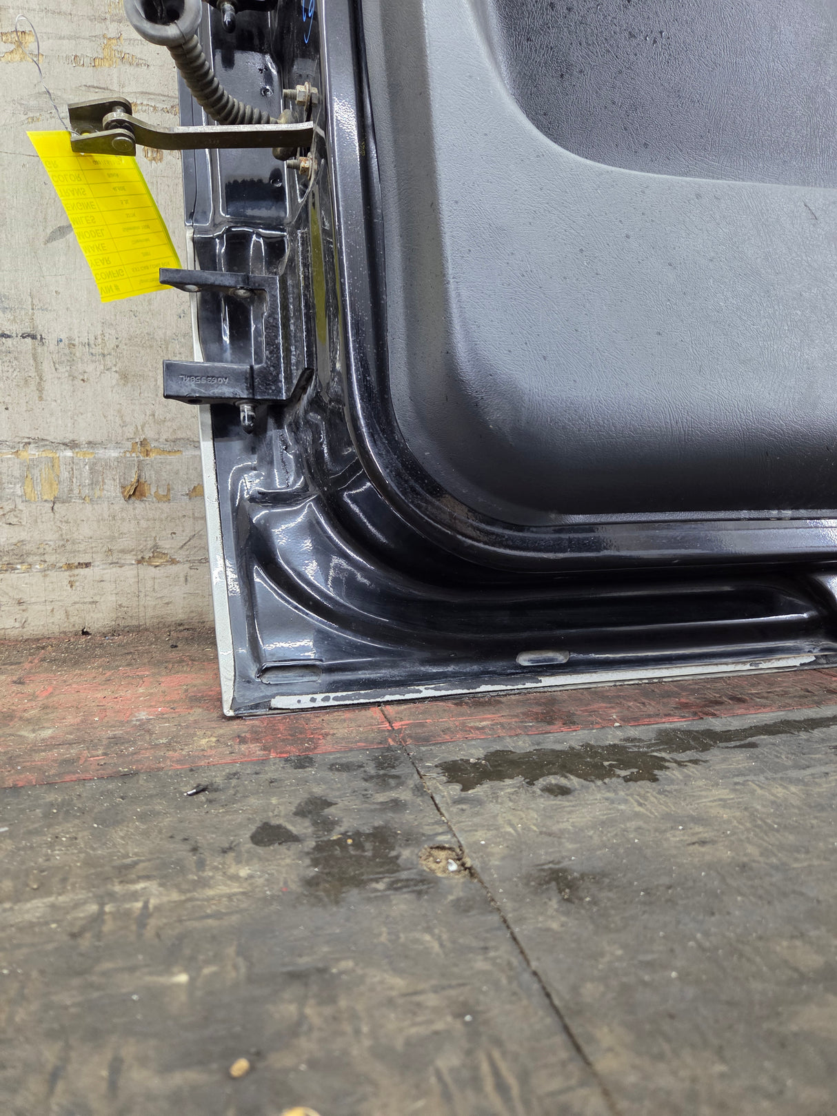 1999-2006 Chevrolet Silverado / GMC Sierra 1500 2500 3500 HD Rear Driver Side Extended Cab Rear Door