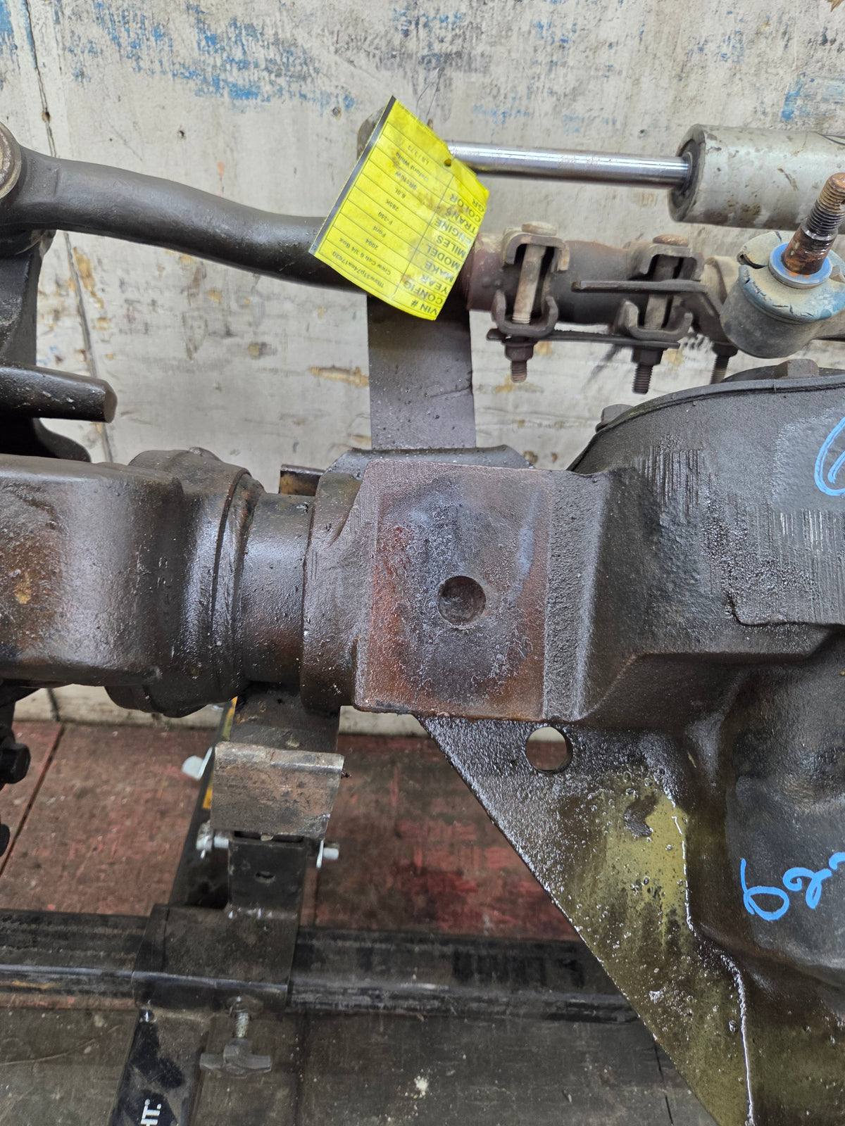 1999-2004 Ford Super Duty F250 F350 SRW Front Axle 3.73 Gear Ratio