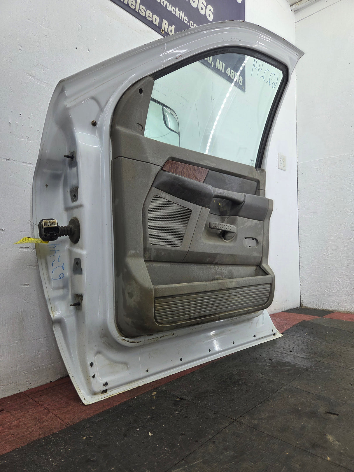 2003-2008 Dodge Ram 3rd Gen Passenger Side Front Quad Cab Crew Cab Door 1500 2500 3500 4500 5500