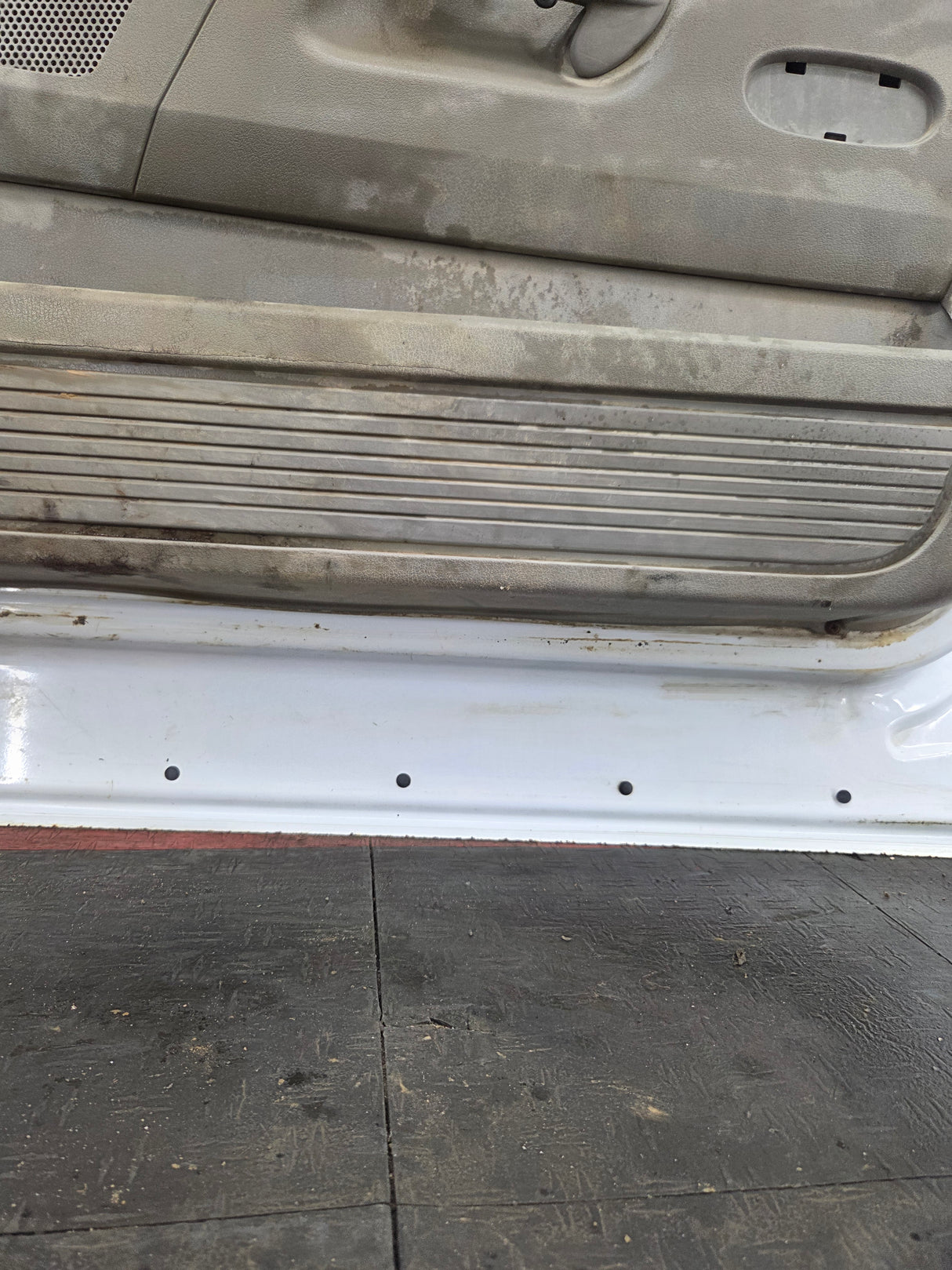 2003-2008 Dodge Ram 3rd Gen Passenger Side Front Quad Cab Crew Cab Door 1500 2500 3500 4500 5500