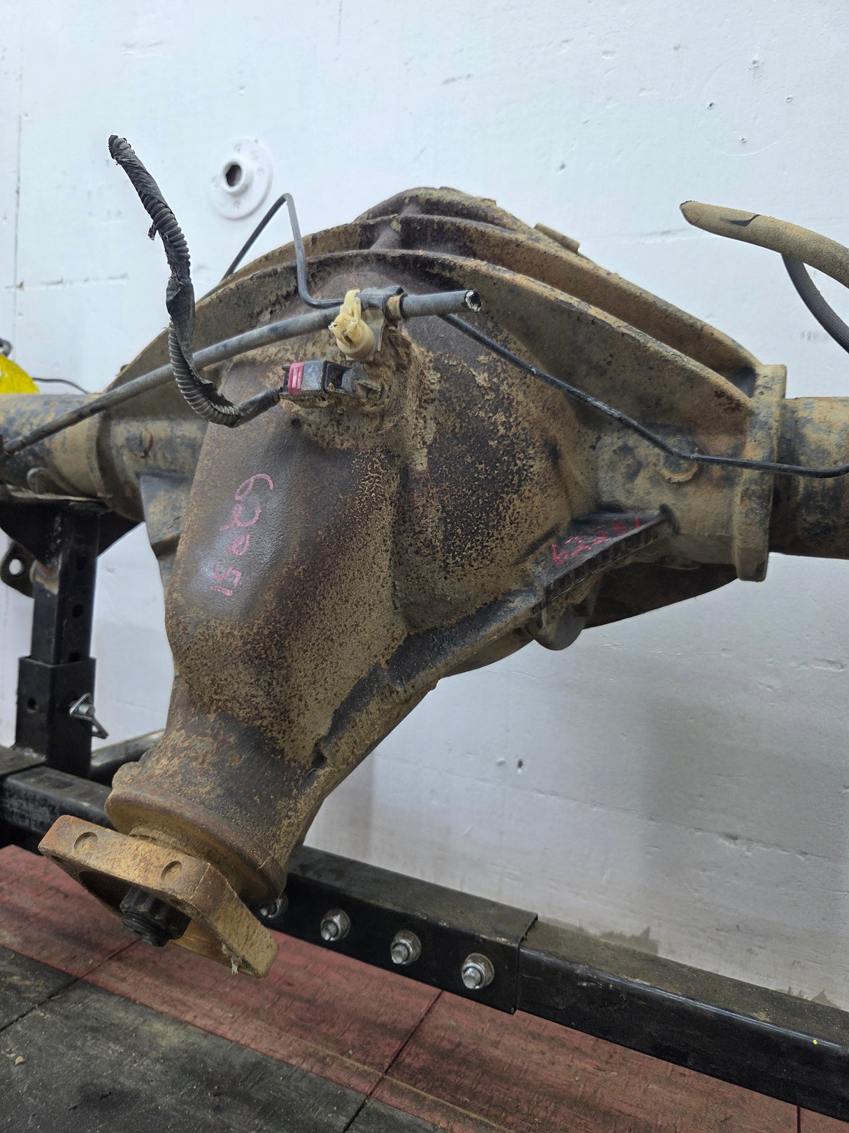 2004-2008 Dodge Ram 2500 3500 8 Lug Rear 11.5" Axle 3.73 Gear Ratio 3rd Gen