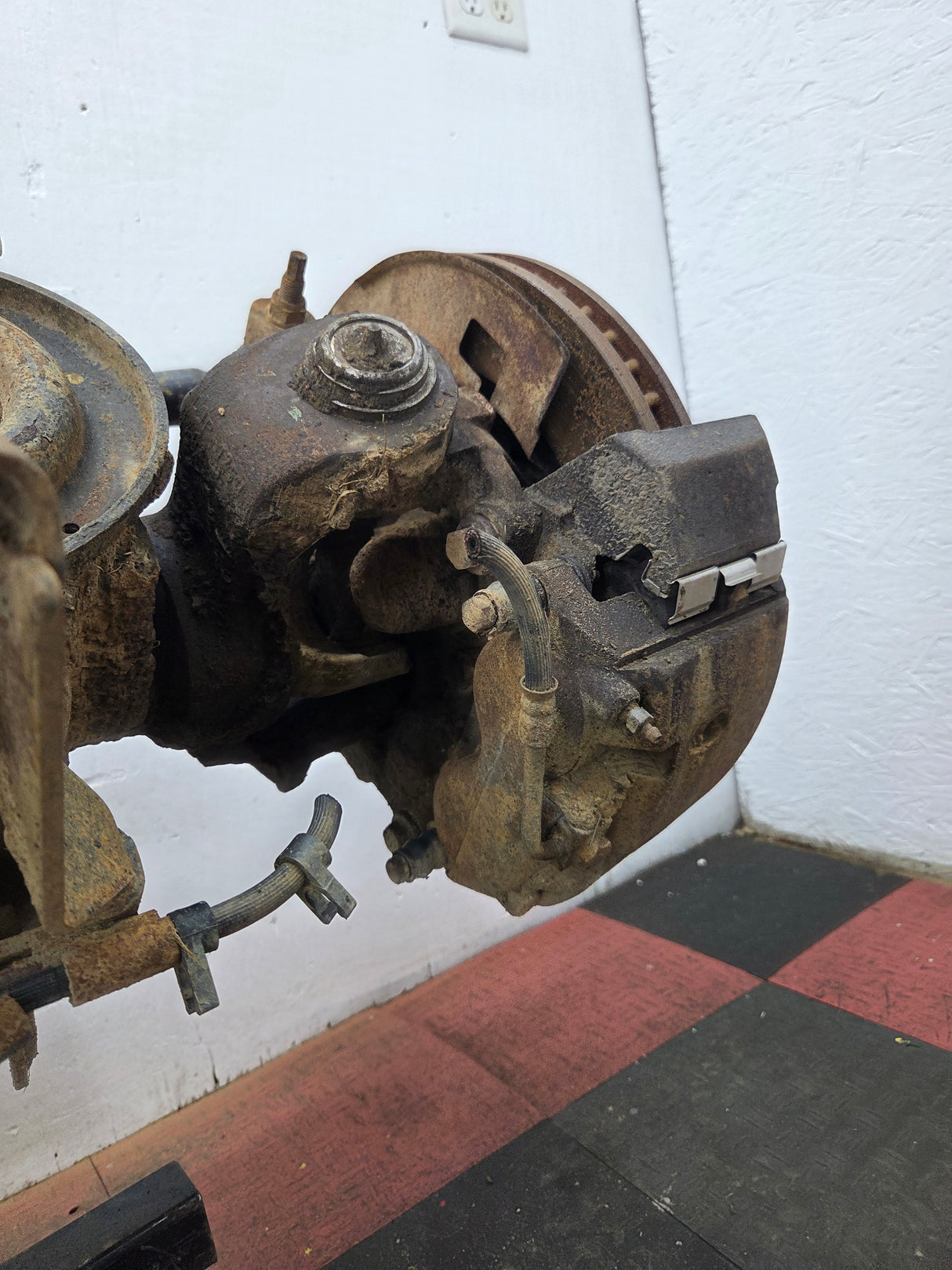 2006-2007 Dodge Ram 2500 3500 8 Lug Front Axle 3.73 Gear Ratio 3rd Gen