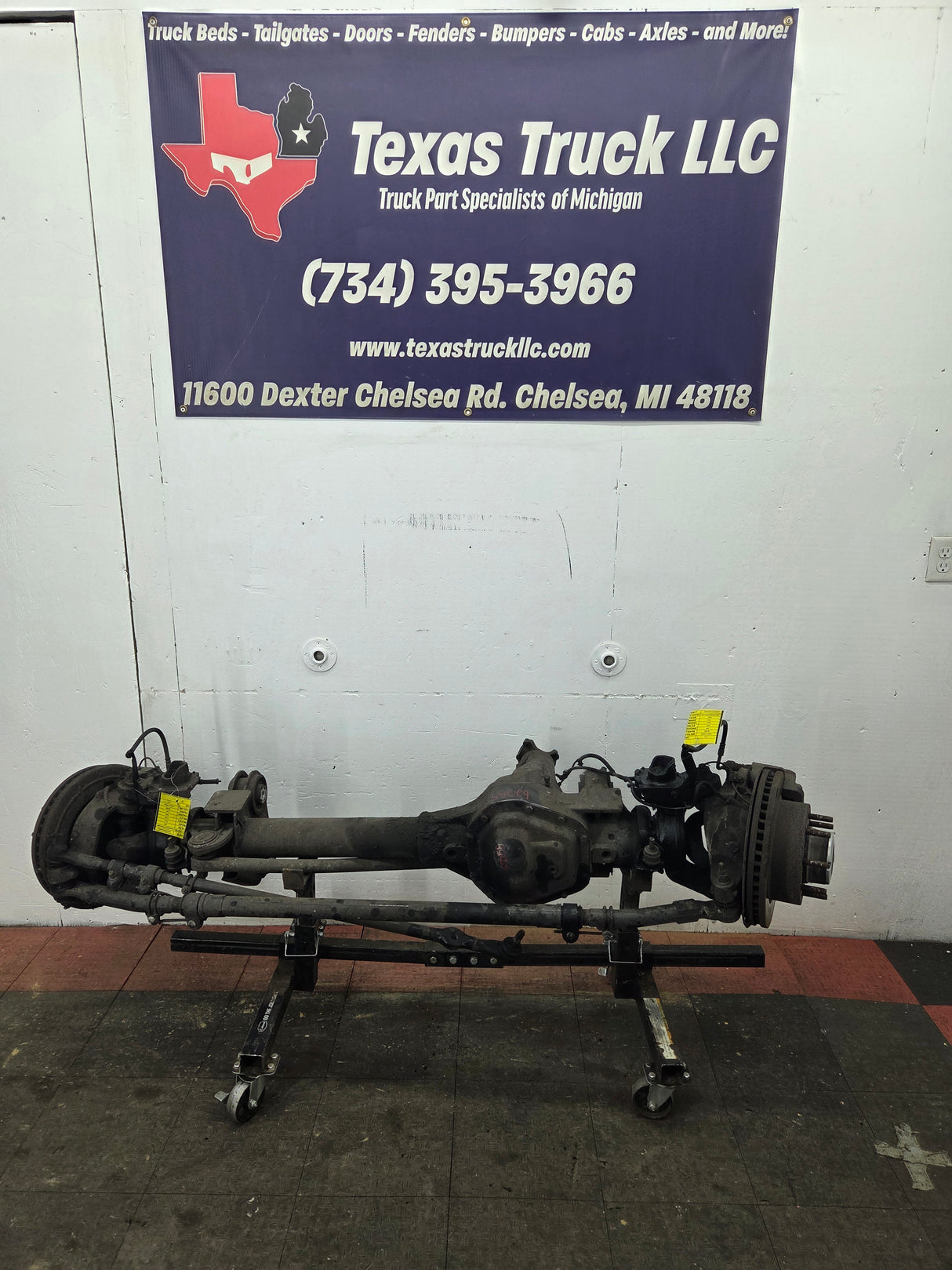 2011-2012 Ford Super Duty F250 F350 Front Axle 3.73 Gear Ratio