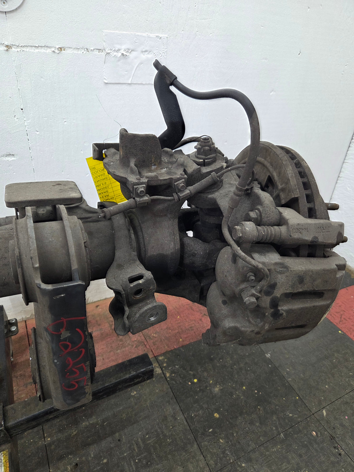 2011-2012 Ford Super Duty F250 F350 Front Axle 3.73 Gear Ratio