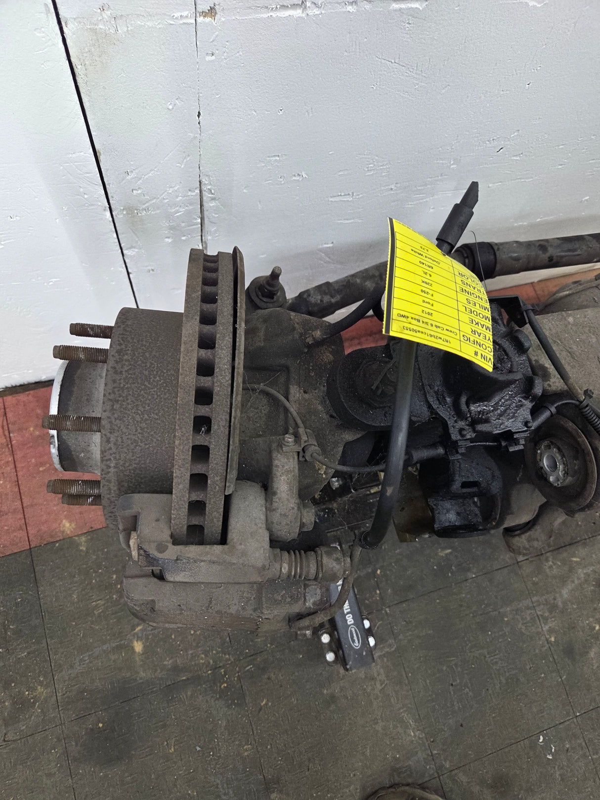 2011-2012 Ford Super Duty F250 F350 Front Axle 3.73 Gear Ratio