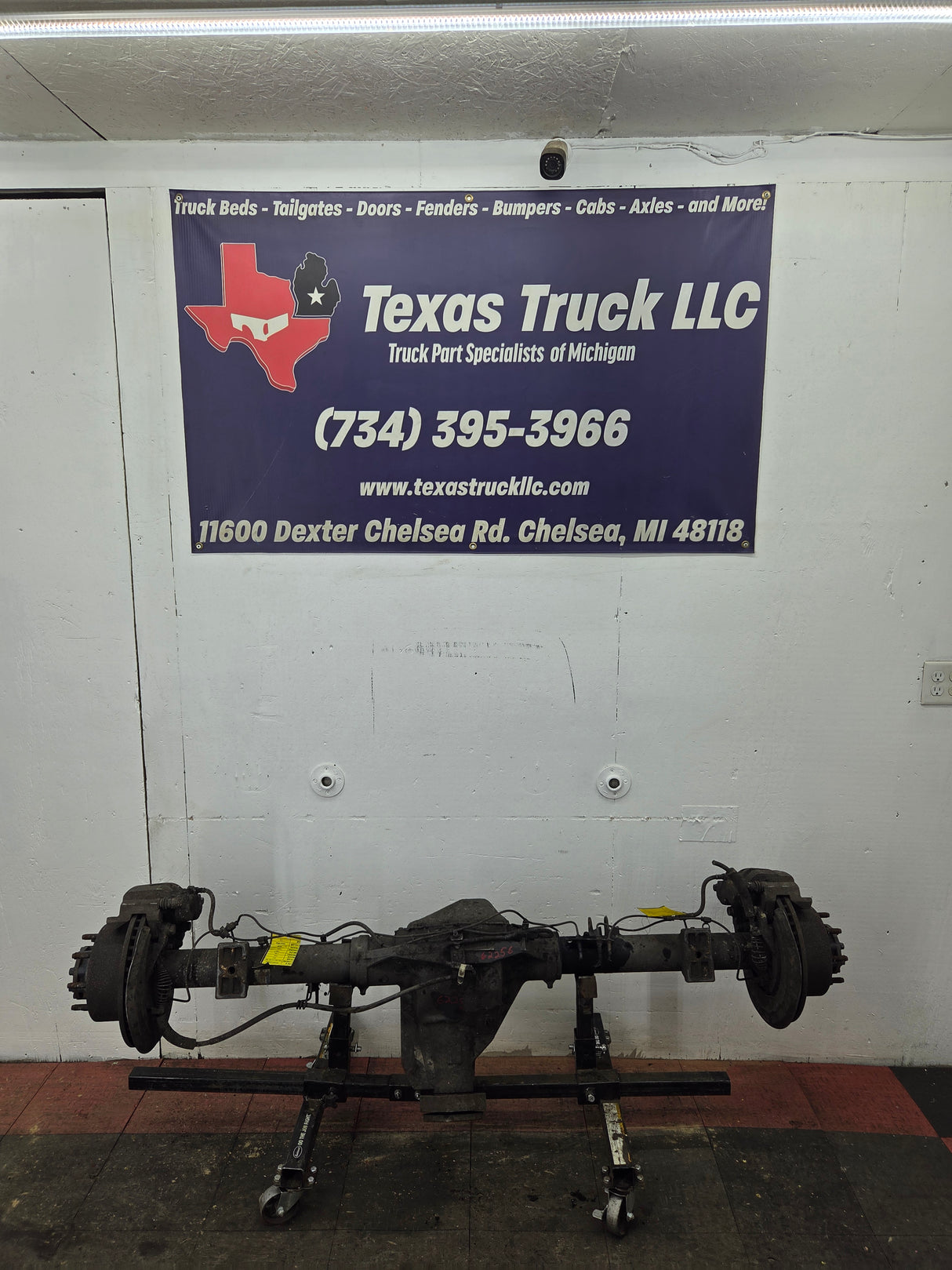 2011-2012 Ford Super Duty F250 F350 Rear Axle 3.73 Gear Ratio Electric Locking Rear End 220k Miles