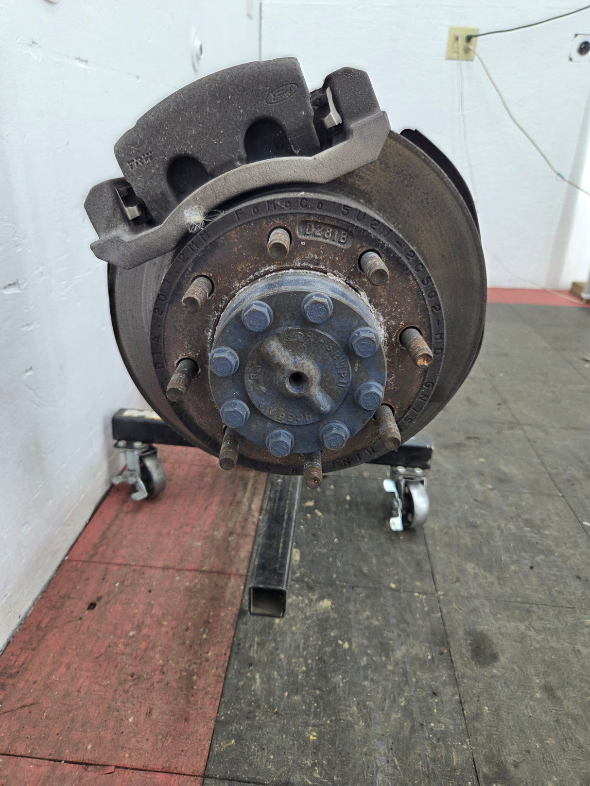 2011-2012 Ford Super Duty F250 F350 Rear Axle 3.73 Gear Ratio Electric Locking Rear End 220k Miles