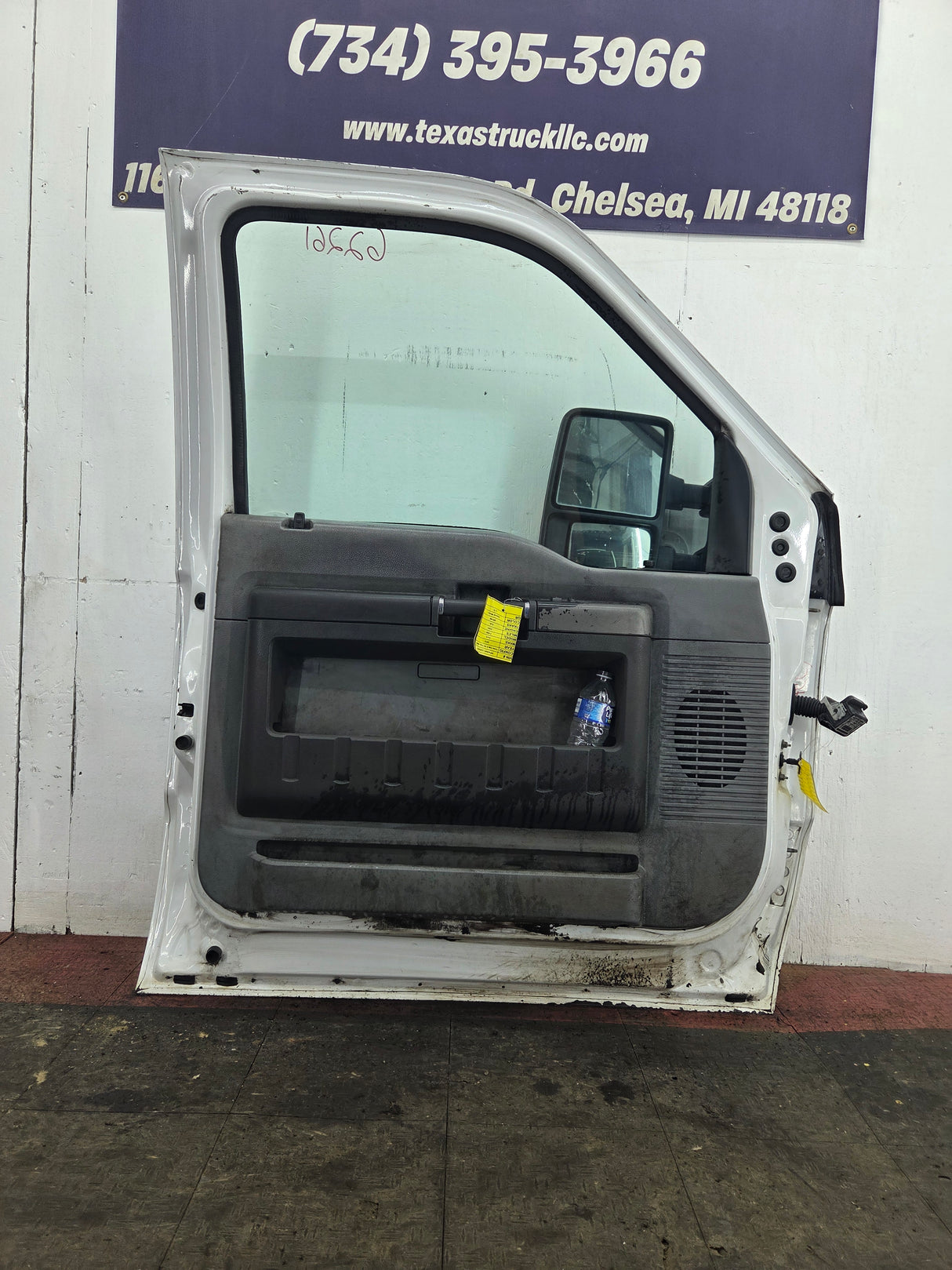 2012-2016 Ford Super Duty LH Driver Side Front Door F250 F350 F450 F550