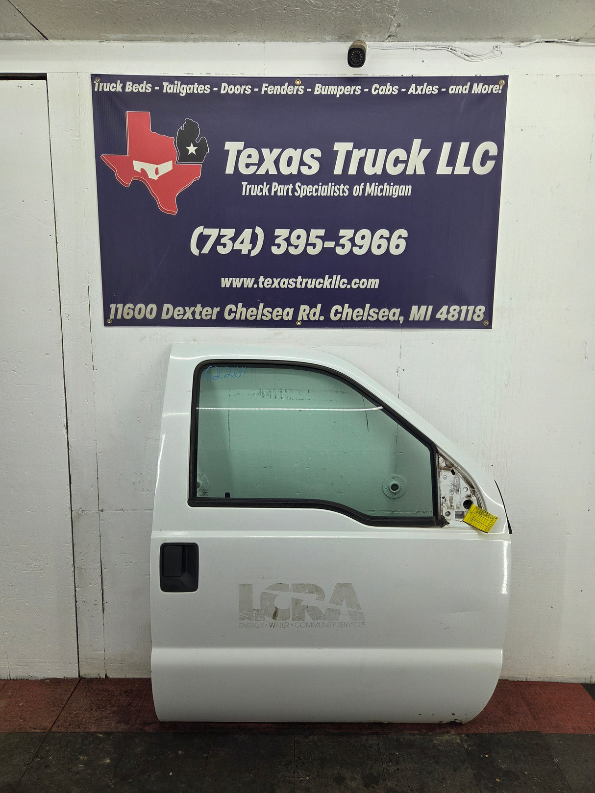 2012-2016 Ford Super Duty RH Passenger Side Front Door F250 F350 F450 F550