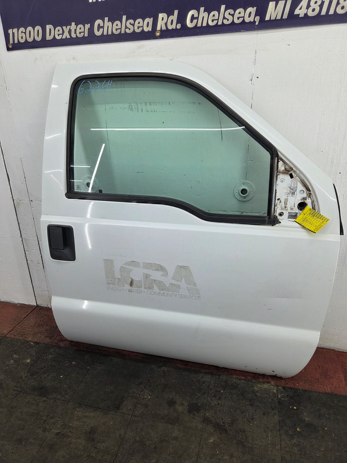 2012-2016 Ford Super Duty RH Passenger Side Front Door F250 F350 F450 F550