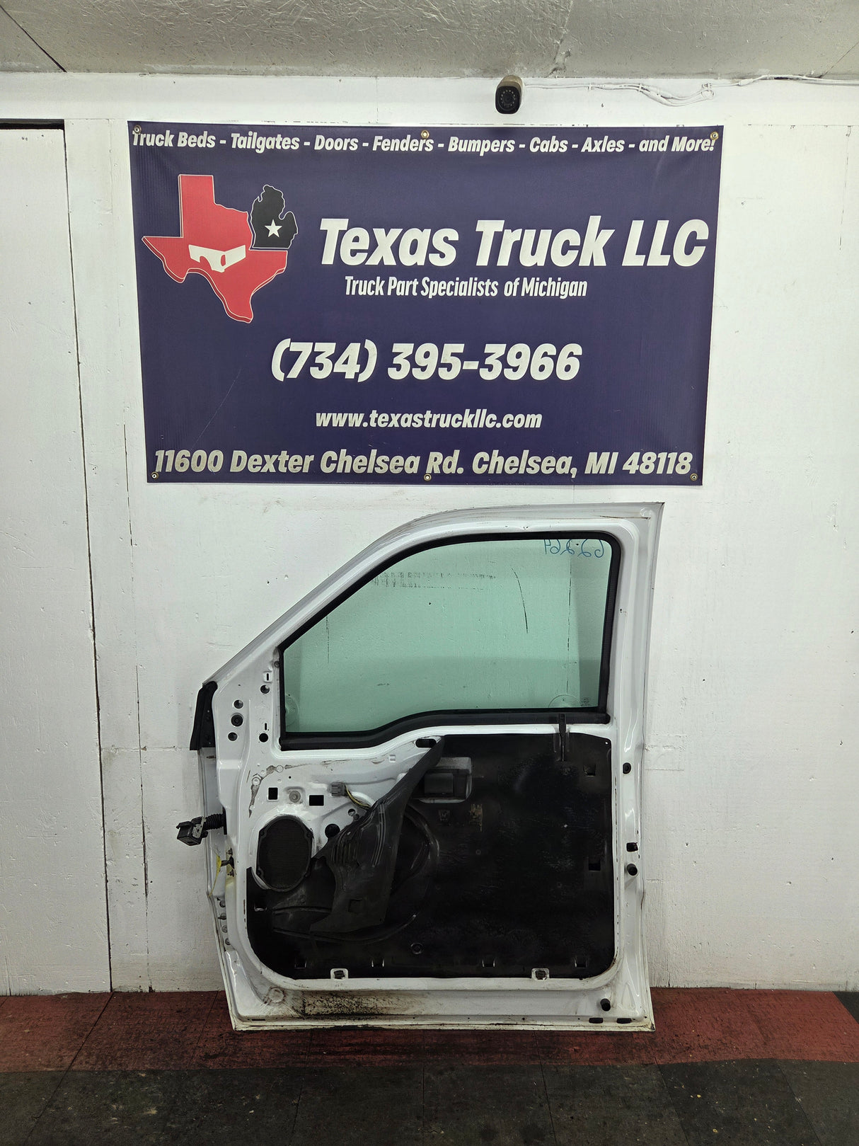 2012-2016 Ford Super Duty RH Passenger Side Front Door F250 F350 F450 F550