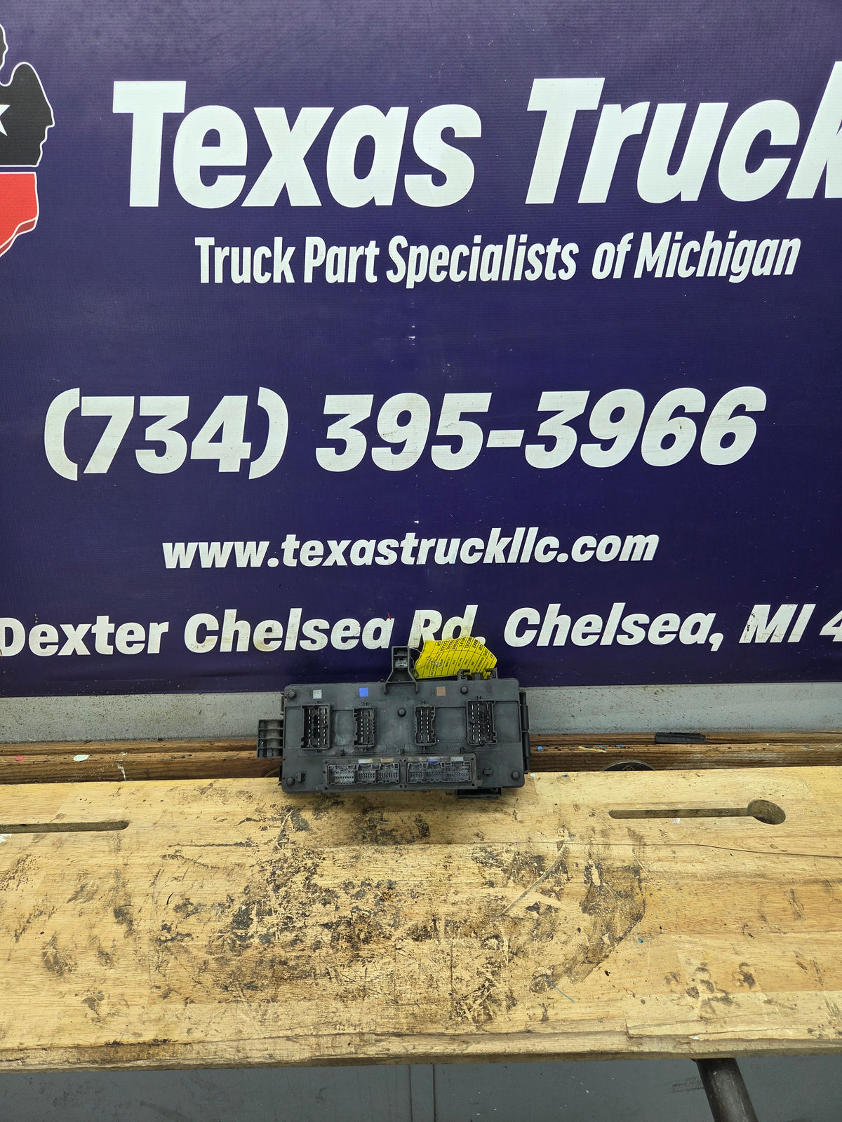 2006 Dodge Ram 1500 2500 5.7L Totally Integrated Power Module Fuse Box - P56049889AM