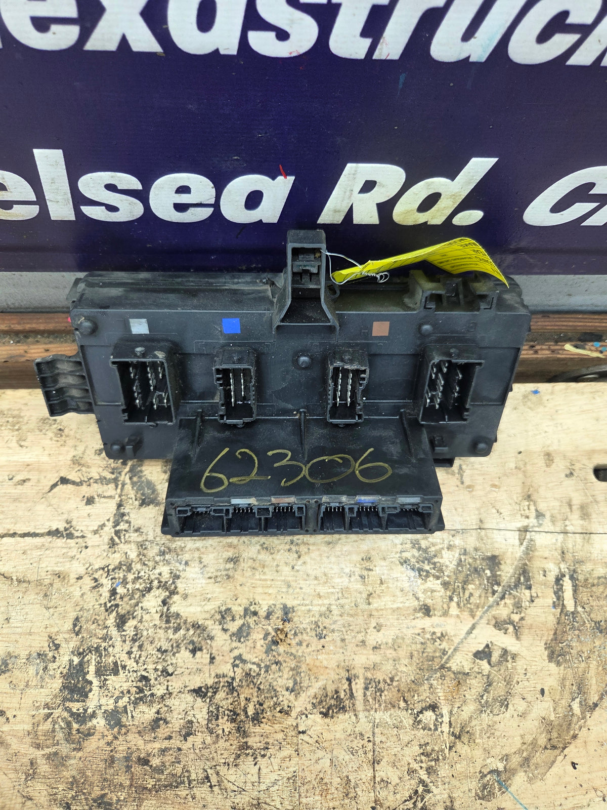 2006 Dodge Ram 1500 2500 5.7L Totally Integrated Power Module Fuse Box - P56049889AM